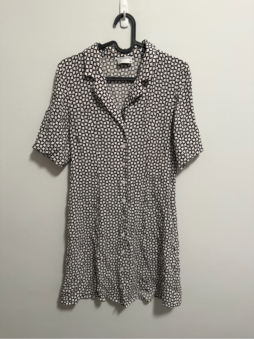 Black & White Geometric Short Sleeve Shirt Dress